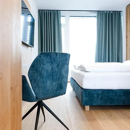 Boardinghouse Ξενοδοχείο με διαμερίσματα 3*