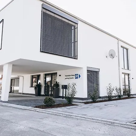 Boardinghouse 3*