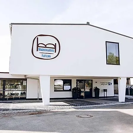 Boardinghouse Ξενοδοχείο με διαμερίσματα 3*
