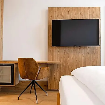 Boardinghouse Ξενοδοχείο με διαμερίσματα 3*
